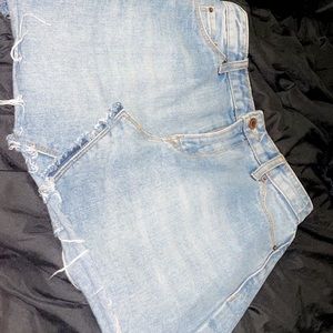 Size small forever 21 denim skirt.